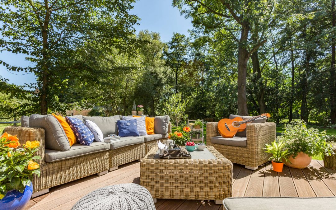 Choosing the Right Outdoor Furniture for Your Space