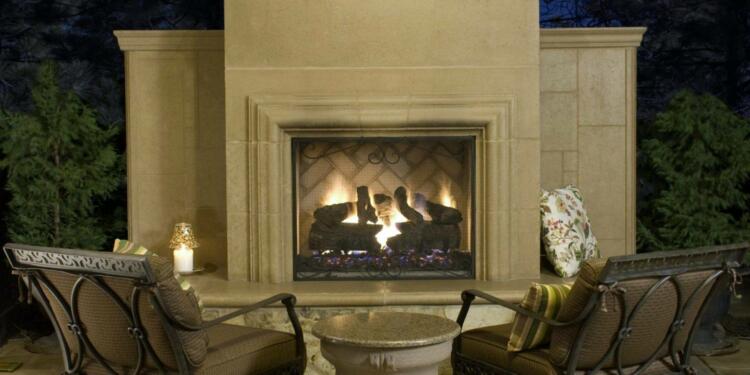 AFD_Grand Cordova Fireplace Lifestyle-min (1)